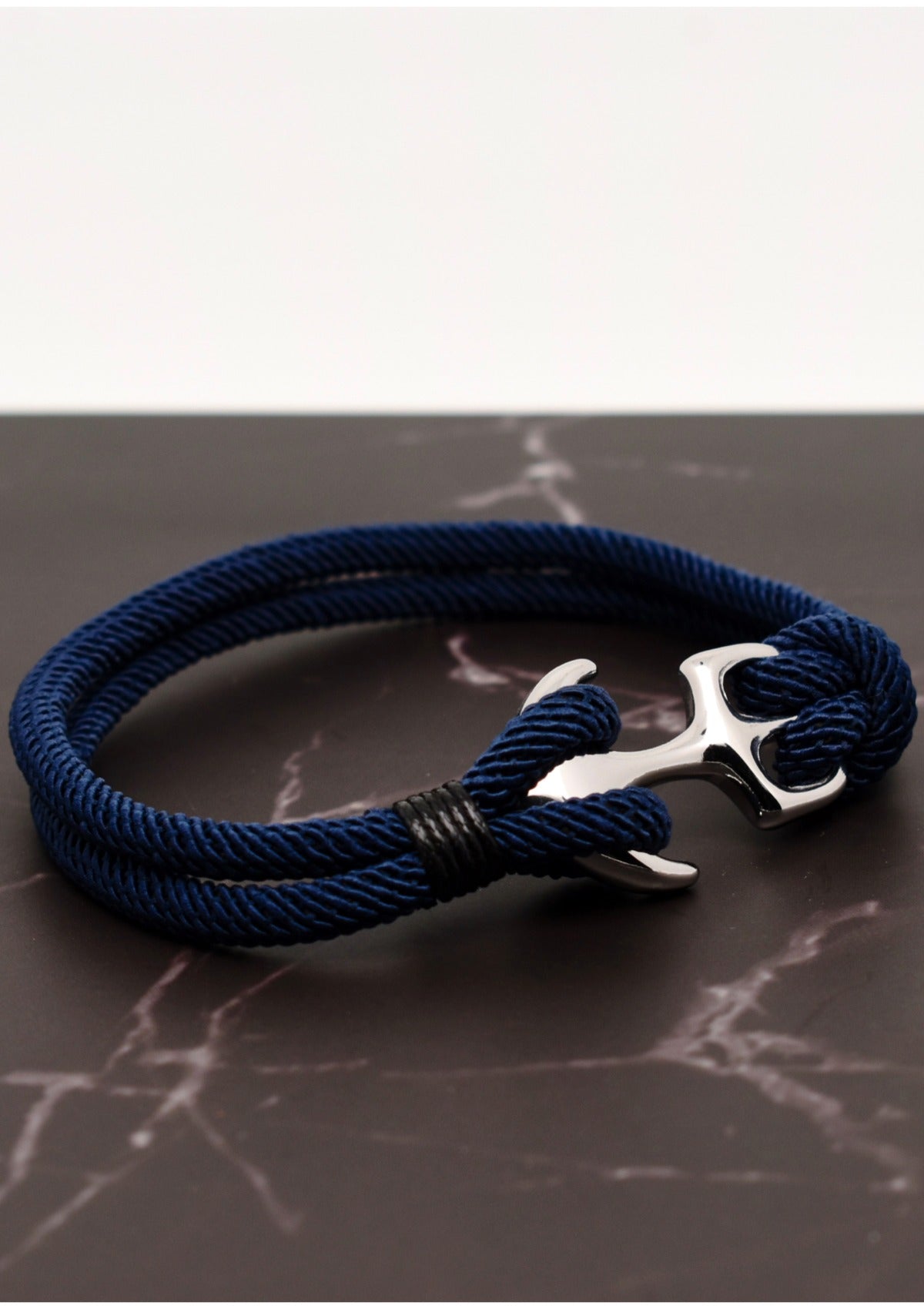bracelet ancre marine bleu