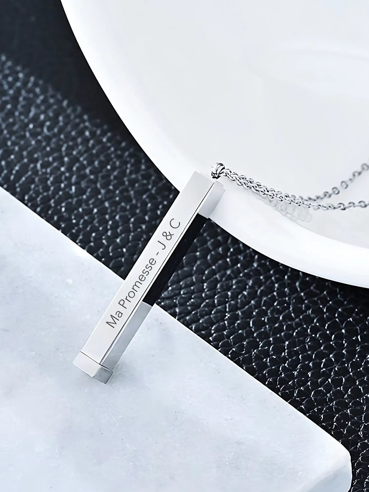 Collier Énigme