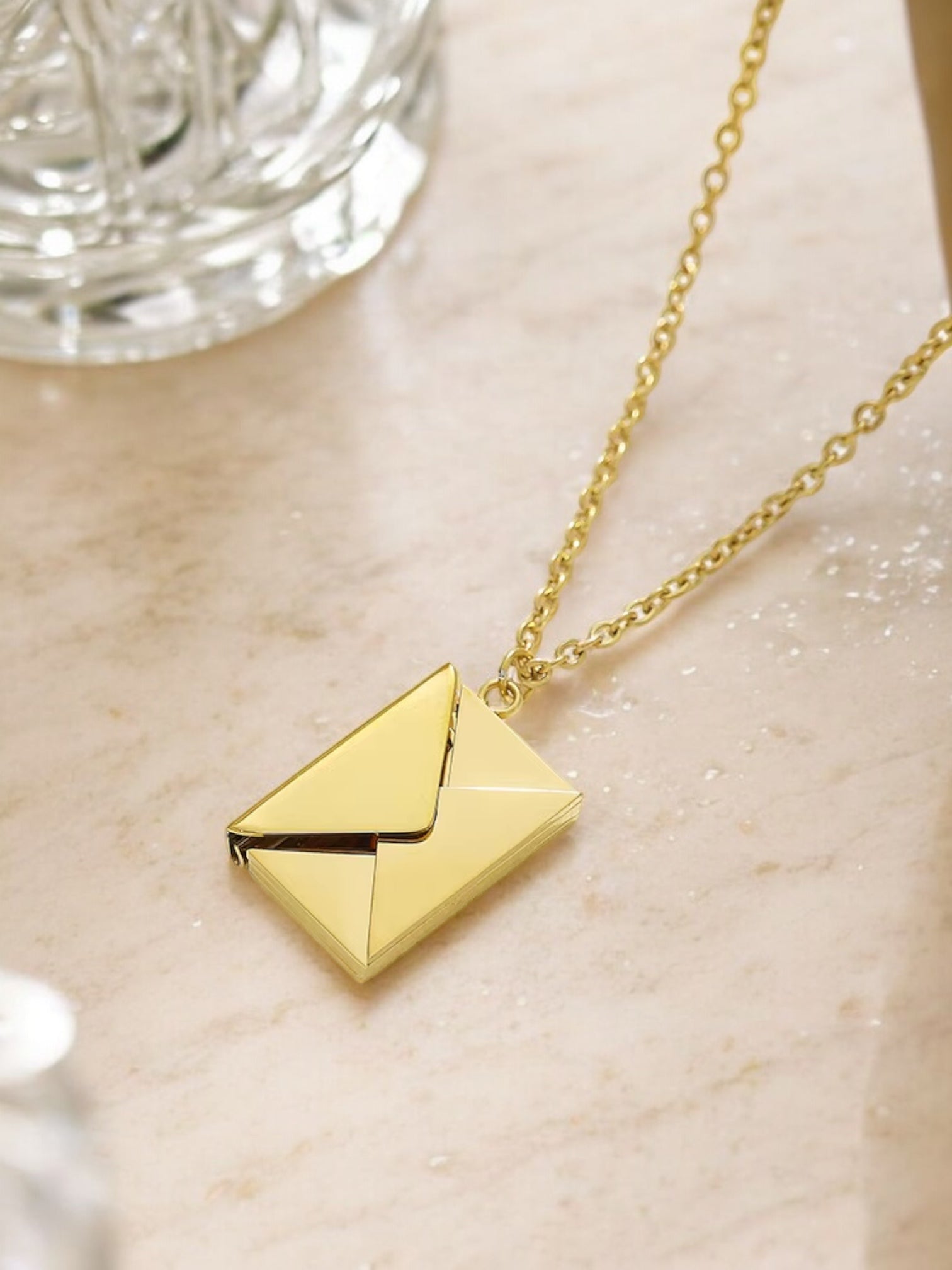 Collier Lettre d'Amour - Doré