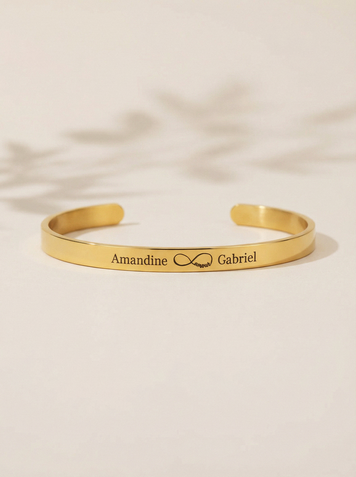 Collier personnalisé avec message caché gravé discrètement