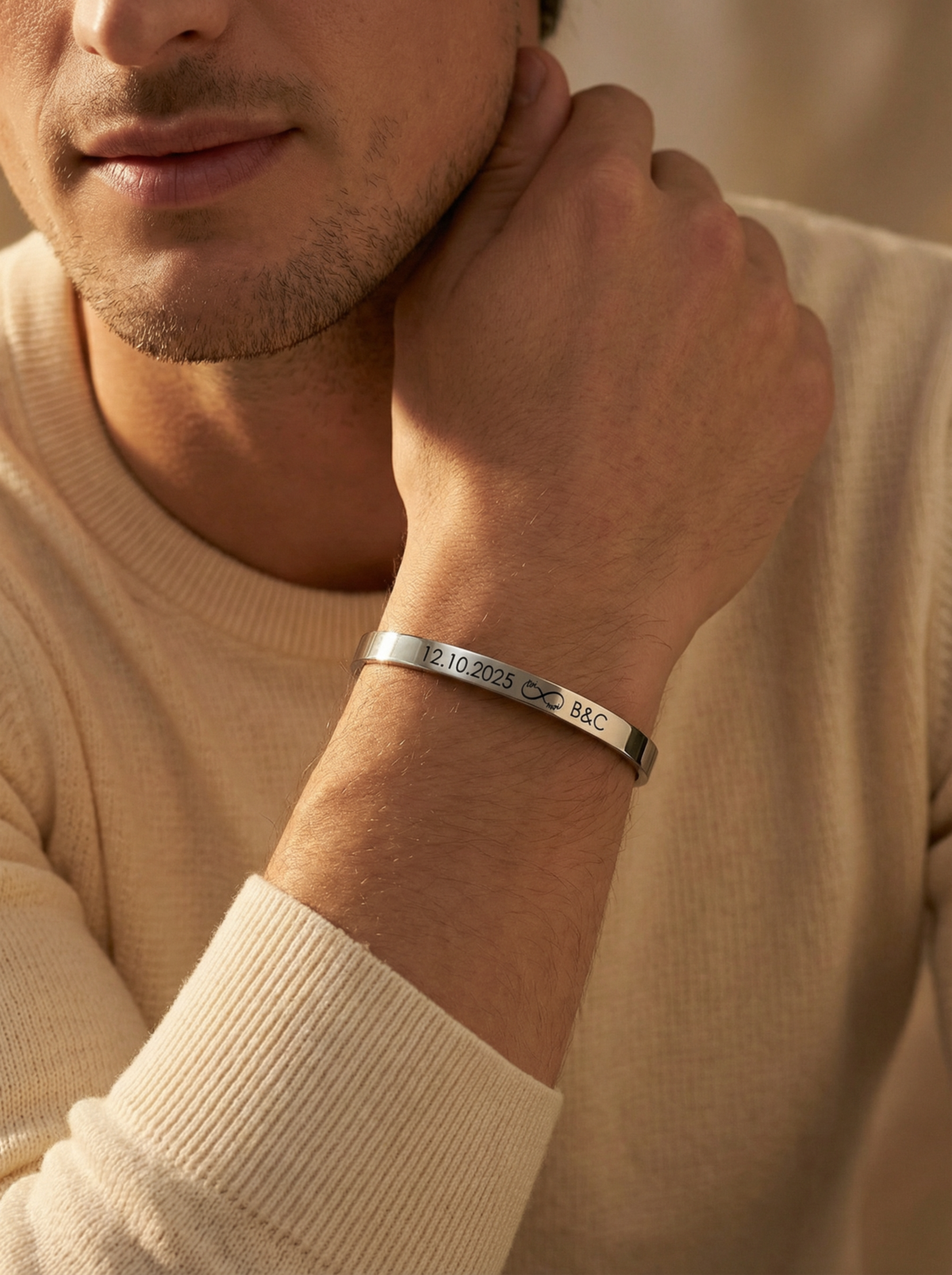 Jonc personnalisé en acier inoxydable gravé avec prénoms