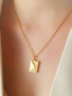 Collier Lettre d'Amour - Doré